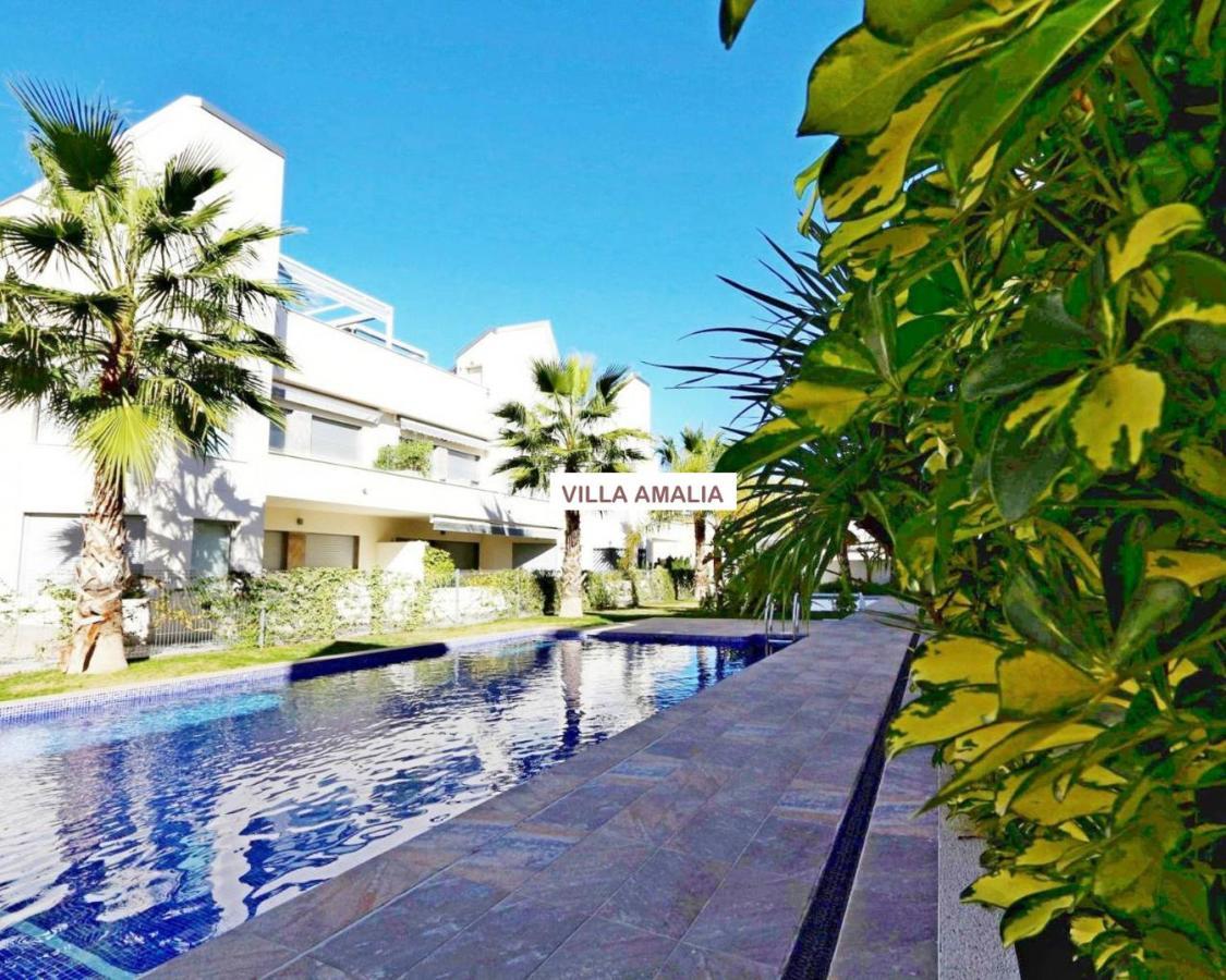 Beach Apartment Amalia Torrevieja Eksteriør bilde