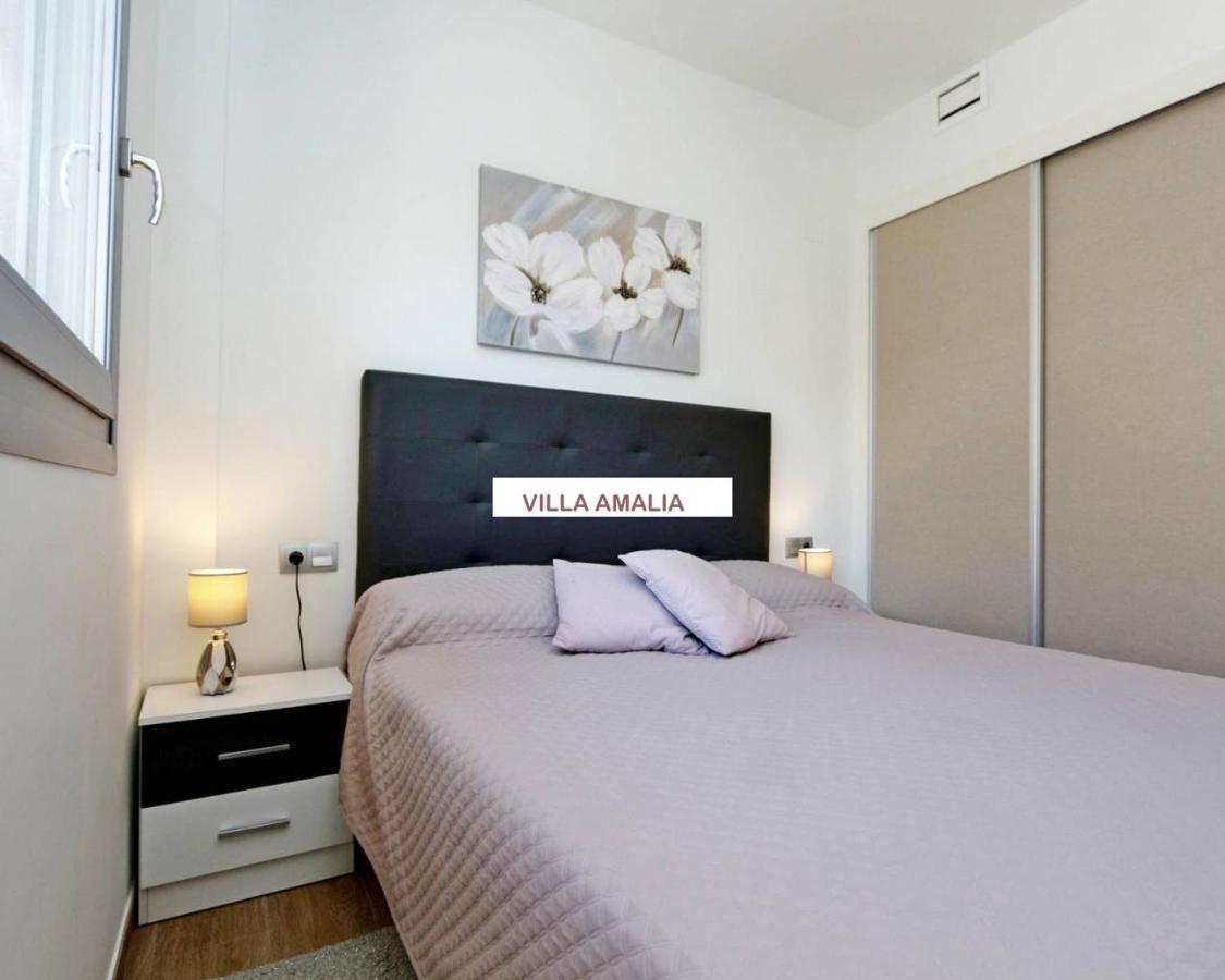 Beach Apartment Amalia Torrevieja Eksteriør bilde